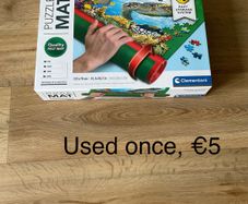 Jigsaw puzzle mat