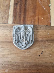 Original WW2 German Afrika Korps (DAK) eagle shield