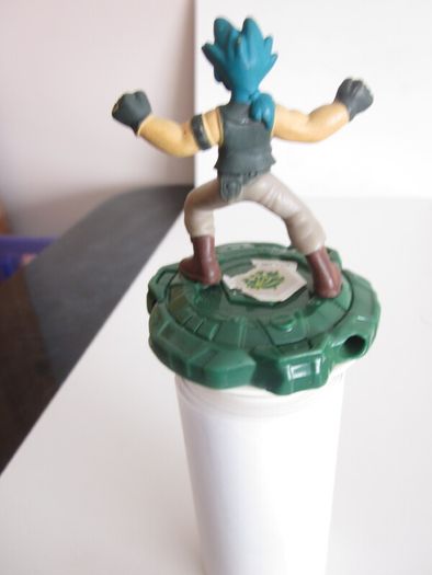 Spinning Top Figurine TA MB TX 2013made Mc Donalds
