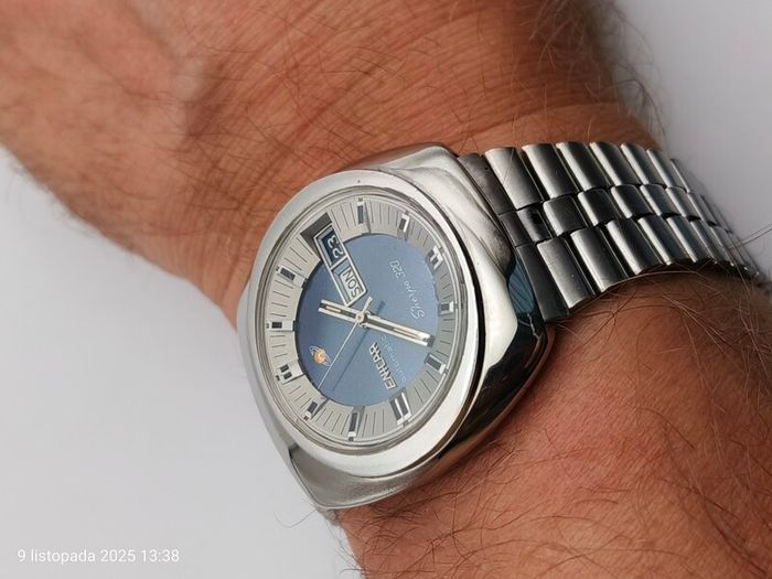 Vintage ENICAR Sherpa 320 automatic Swiss
