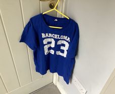 Barcelona T-shirt age 11/12