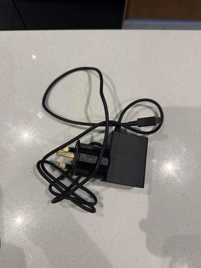 Nintendo Switch Oled include 4 Games,  Pro Controller