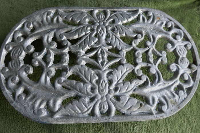 Vintage oval aluminum trivet French Vintage ByIsa