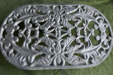 Vintage oval aluminum trivet French Vintage ByIsa
