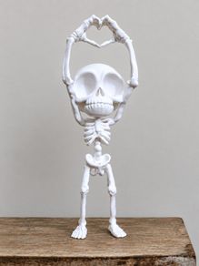 Skeleton Heart Hands Figurine Cute Halloween Decoration