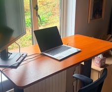Ergomaker electric sit stand desk