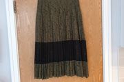 M&amp;S Army  Green Skirt.   S.14.