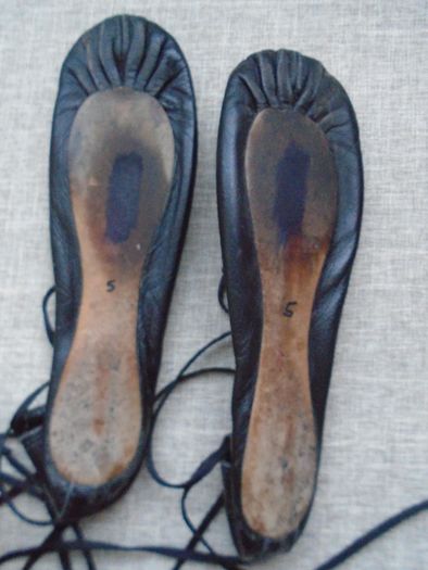 Irish dancing shoes, Size 5 , Dancing pumps,Soft shoes