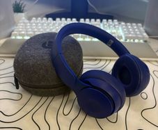 Beats Solo Pro Wireless Headphones - For Parts or Repair