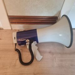 Radio Shack Powerhorn 32-2038 Portable Megaphone Vintage Handheld 10w Dc 12v