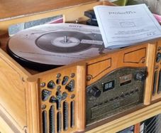 Vintage style record player