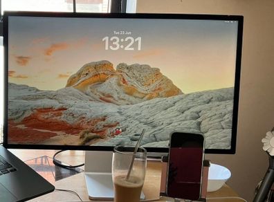 Apple Studio Display 27 5K Standard