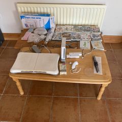 Wii bundle with 12 games