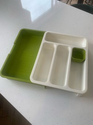 Dish rack and cutlery drawer