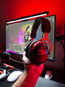 HyperX Cloud Alpha Wireless-Gaming Headset for PC - black and red