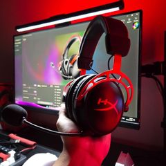 HyperX Cloud Alpha Wireless-Gaming Headset for PC - black and red