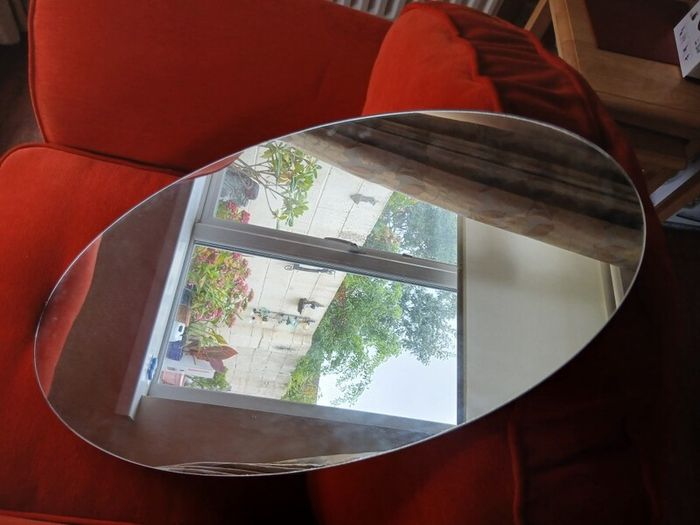 Wall mirror