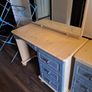 dressing table Image 3