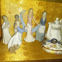 Porcelain FIGURINES from NAO and Leonardo