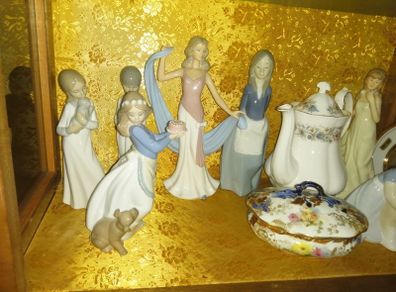 Porcelain FIGURINES from NAO and Leonardo