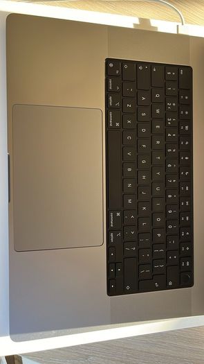 M1 - MacBook Pro 16"