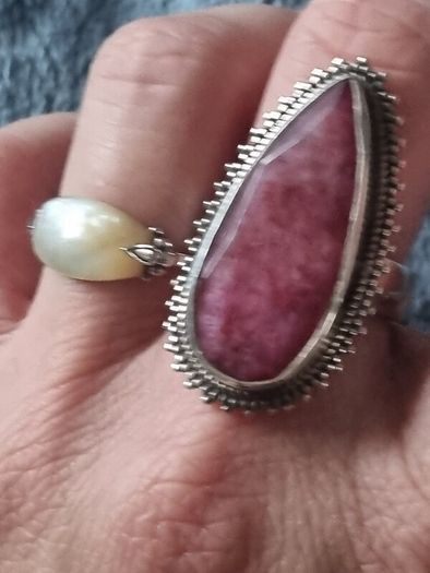 4 stunning rings,all silver,stones