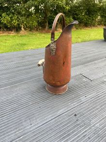 Antique Copper Coal scuttle- Beautiful antique copper coal scuttle with ceramic handle and lions head pivot