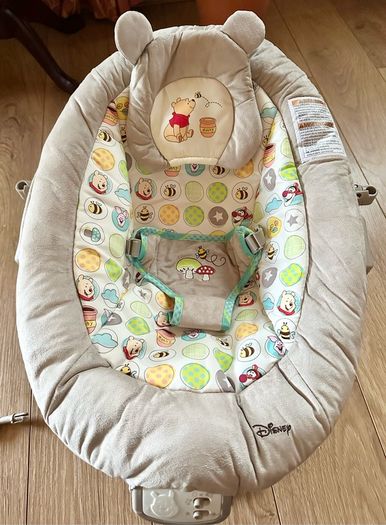Winnie The Pooh Vibrating Musical Bouncer