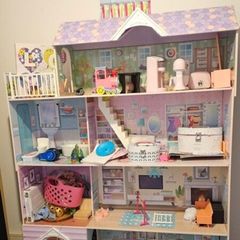free x x x large dolls house
