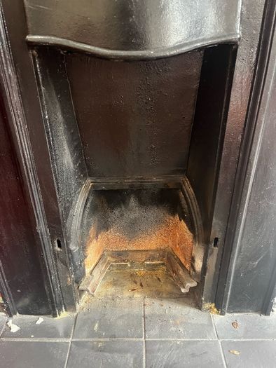 Antique Victorian / Edwardian Cast Iron Fireplace Insert