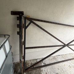 heavy gate frame