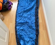 Trespass sleeping bag, clean