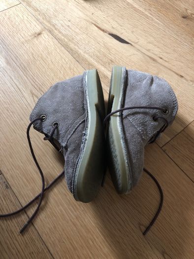 Leather shoes
