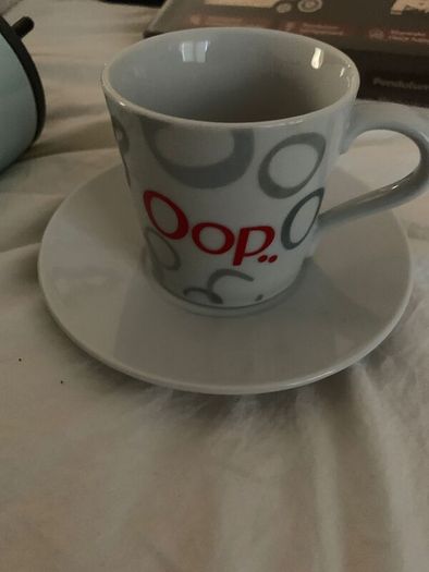 6 coffee mugs and saucers