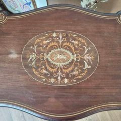 Edwardian Mahogany Marquetry Table