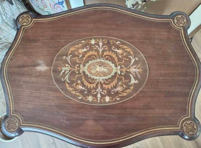 Edwardian Mahogany Marquetry Table