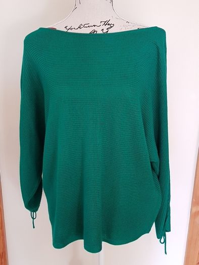 Size 10-12 Green Jumper