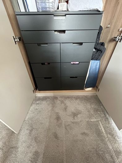 Chest of drawers