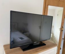 32 inch TV