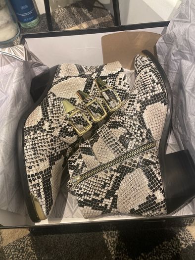 Ankle boots