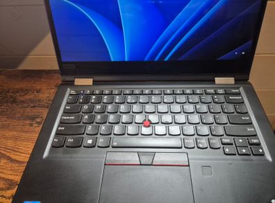 Lenovo ThinkPad X390 Yoga i5 / 8GB / 256GB SSD / Touchscreen