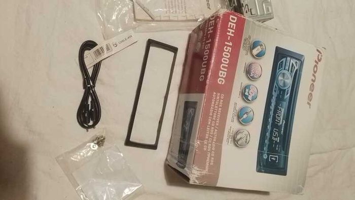 Pioneer DEH-1500UBG Fascia Surround, Single Din Fitting Cage & Instruction Manual