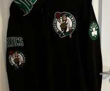 Official Boston Celtics hoodie size L