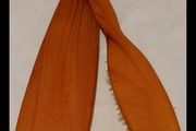 Wooden clothes brush ,,used condition, but overall good condition, see pictures for condition few marks ,take as is ,buyer collects or pays postage thank you