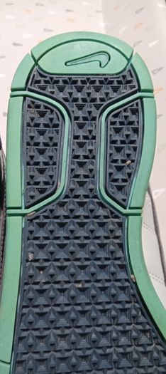 Nike Air Morgan  6.0   Trainers  (318886-302)