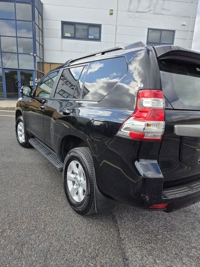 2016 Toyota Land Cruiser