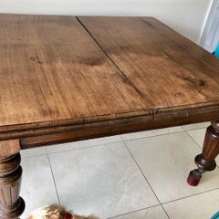 antique mahogany dining table