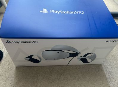 Playstation VR2 - headset & charging station