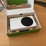Xbox Series S 512gb Robot White - with controller, box and cables Image 7