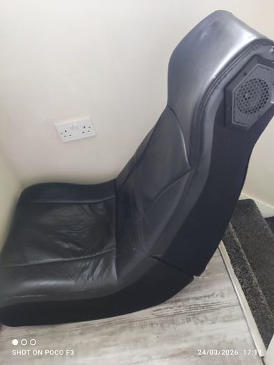 X Rocker Large Leather Foldable Floor Gaming Chair Vs Built in Stereo Sound Vs Subwoofer and MP3 .